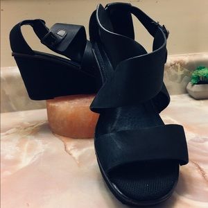 SOLD EMU Australia Wedge Leather Sandals